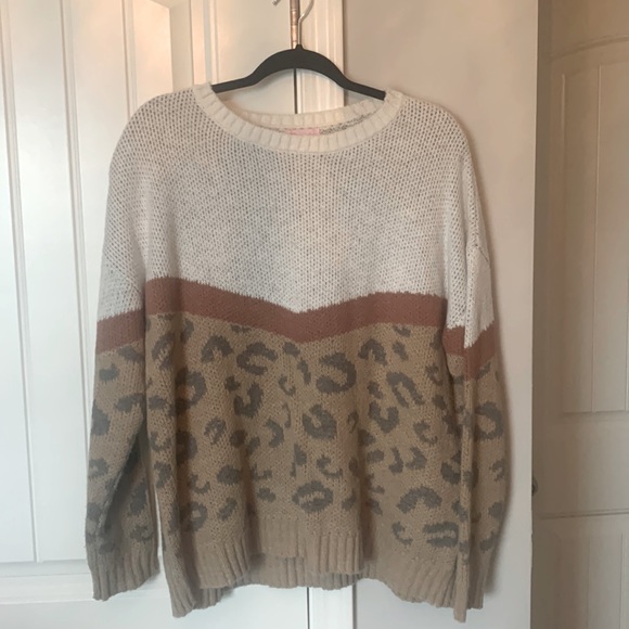 Pink Lily Sweater - Picture 2 of 5